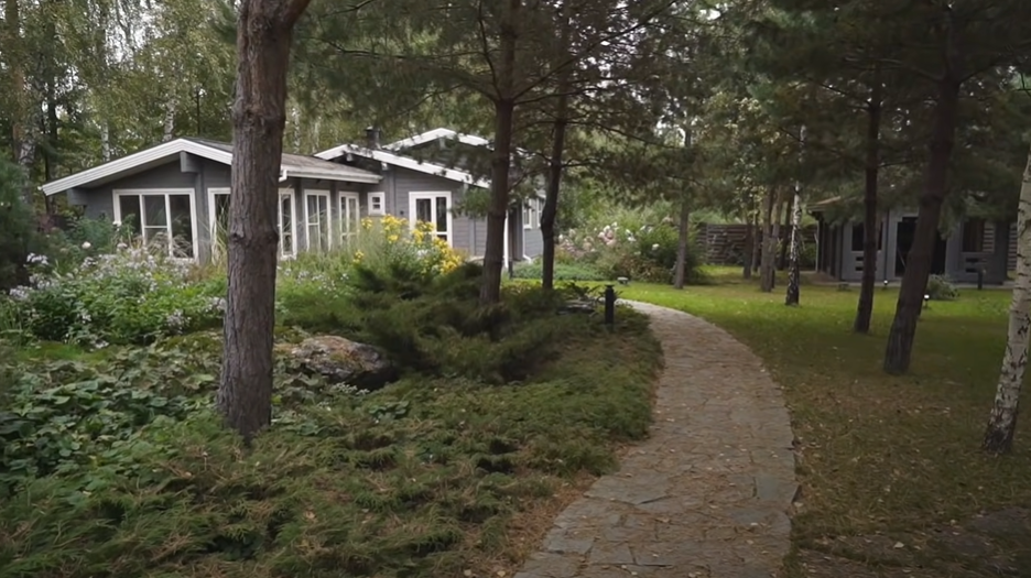 https://saratov.mslandshaft.ru/storage/app/uploads/public/642/bc0/d39/642bc0d399e1d921922120.png